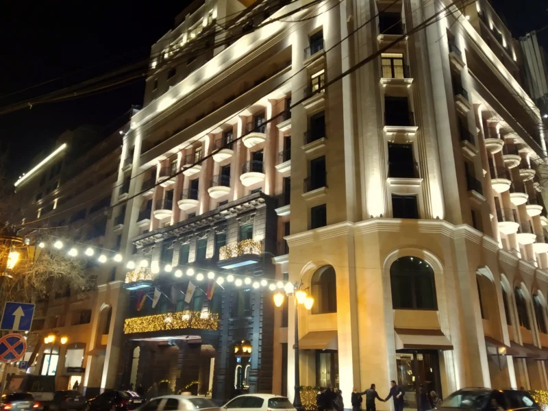 مشهد حقيقي لفندق ذا ألكسندر بوسط يريفان