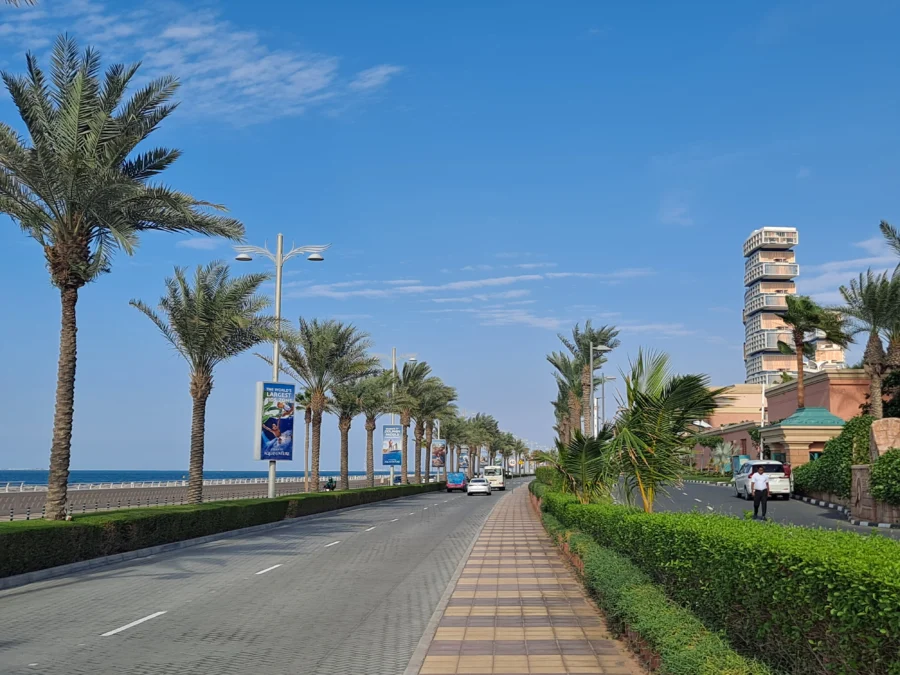 منظر لفندق أتلانتس ذا رويال بتصميم المبنى المميز في دبي